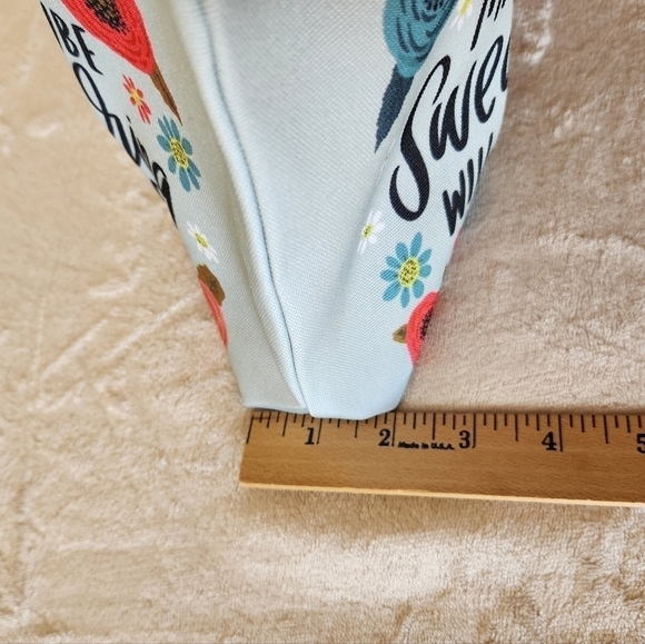 "Maybe Swearing Will Help" Make Up Cosmetic Bag Zipper Pouch - Picture 6 of 6